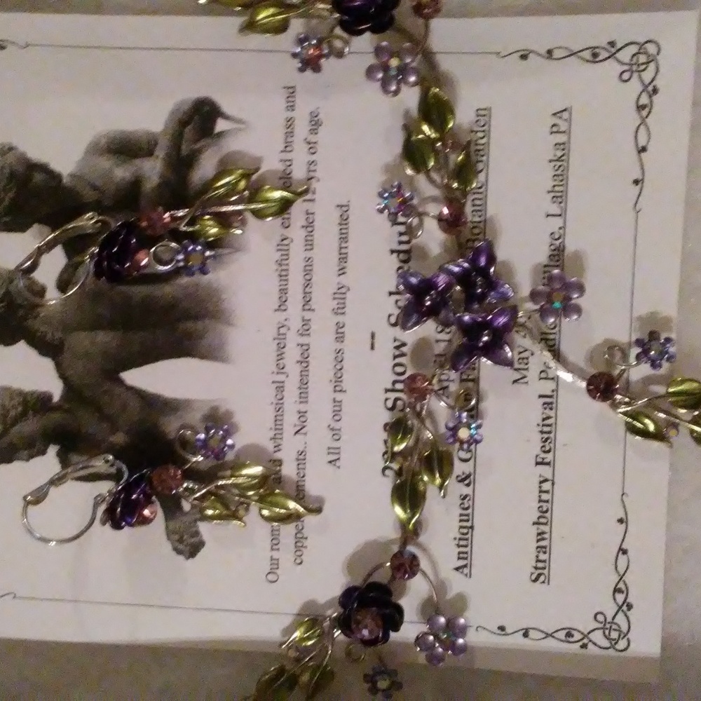 Hand crafted floral necklace and matching earings